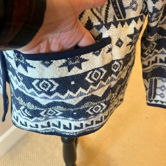 COPY - Jane Ashley Southwestern/Aztec Tapestry Jacket - Picture 5 of 9
